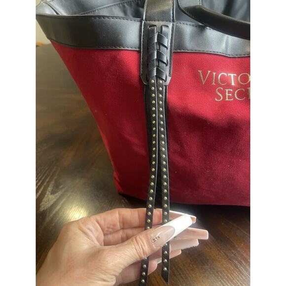 Victoria's Secret Large Tote Bag Red Canvas Black Trim Bronze Studs New 23" x 13 - Picture 4 of 10